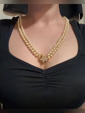 Joan Rivers Vintage Double Strand Pearl Star Pendant Necklace w/ Dustbag and Box